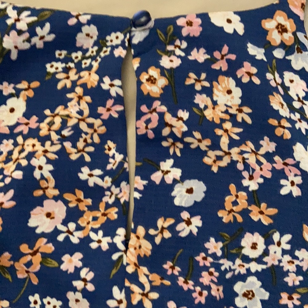 Floral Dress - Picture 5 of 8